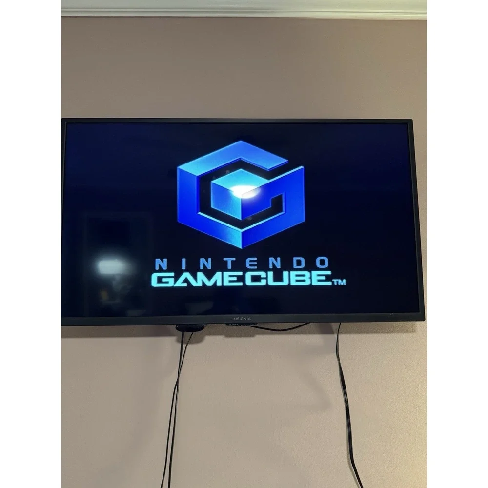 Nintendo GameCube DOL-101 Gaming System SILVER Console 2 Controllers Memory Card